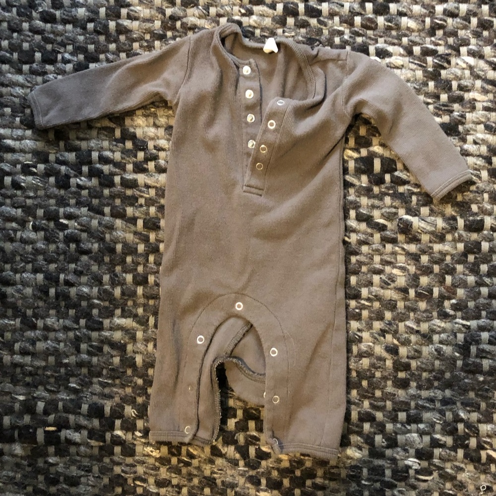 Quincy Mae dark grey one piece 0-3 months